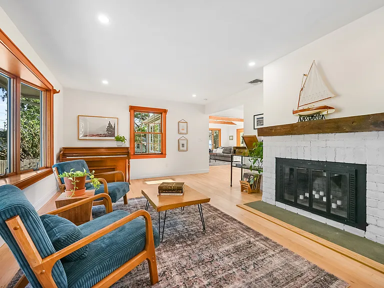 8 Millard St — Photo 6