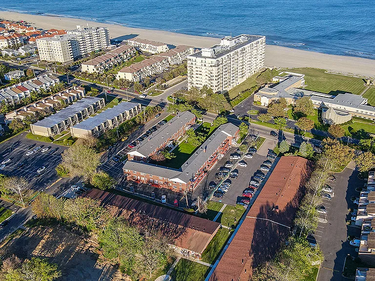 Ocean Terrace Apartment Homes — Photo 21