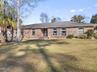 13721 Puerto Dr, Ocean Springs, MS 39564