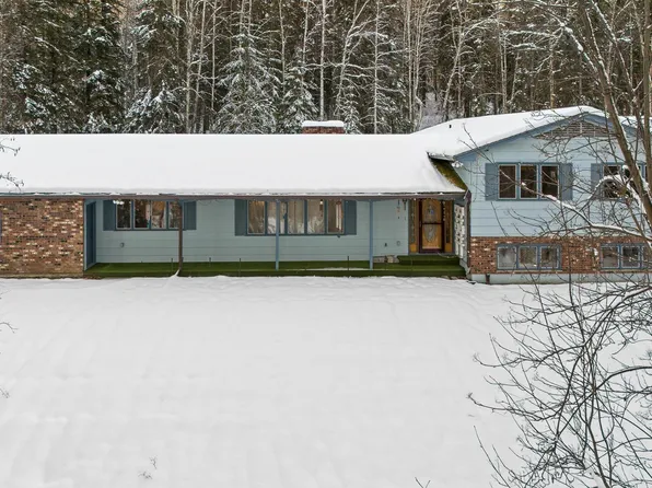 374 Parkland Dr, Fairbanks, AK 99712