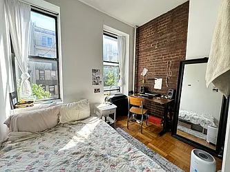 Rented by KNOCKKNOCK LLC