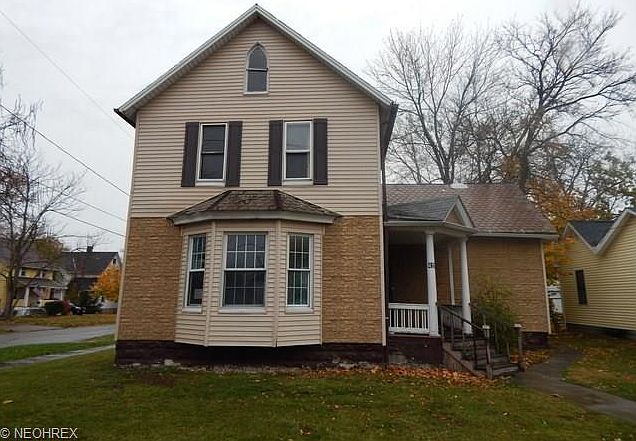 1st image of 420 W 18th St