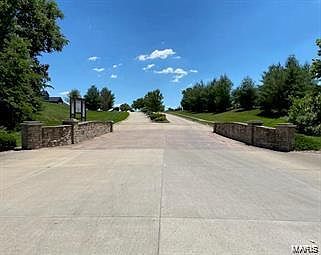 2nd image of 8448 Stone Ledge Dr #19