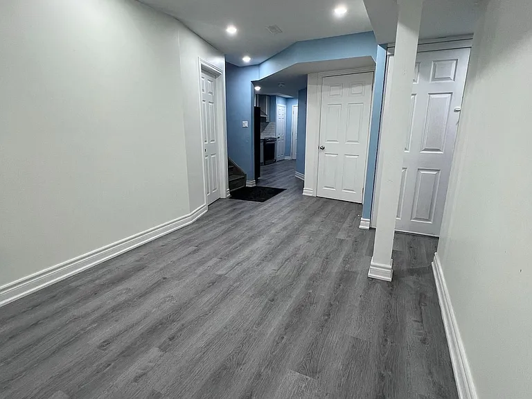 1074 Orenda St #BASEMENT — Photo 2