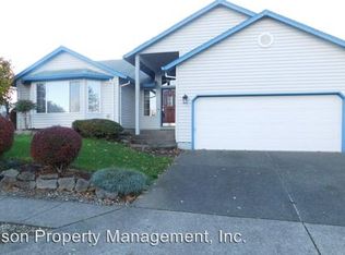 3228 SW 33rd St, Gresham, OR 97080