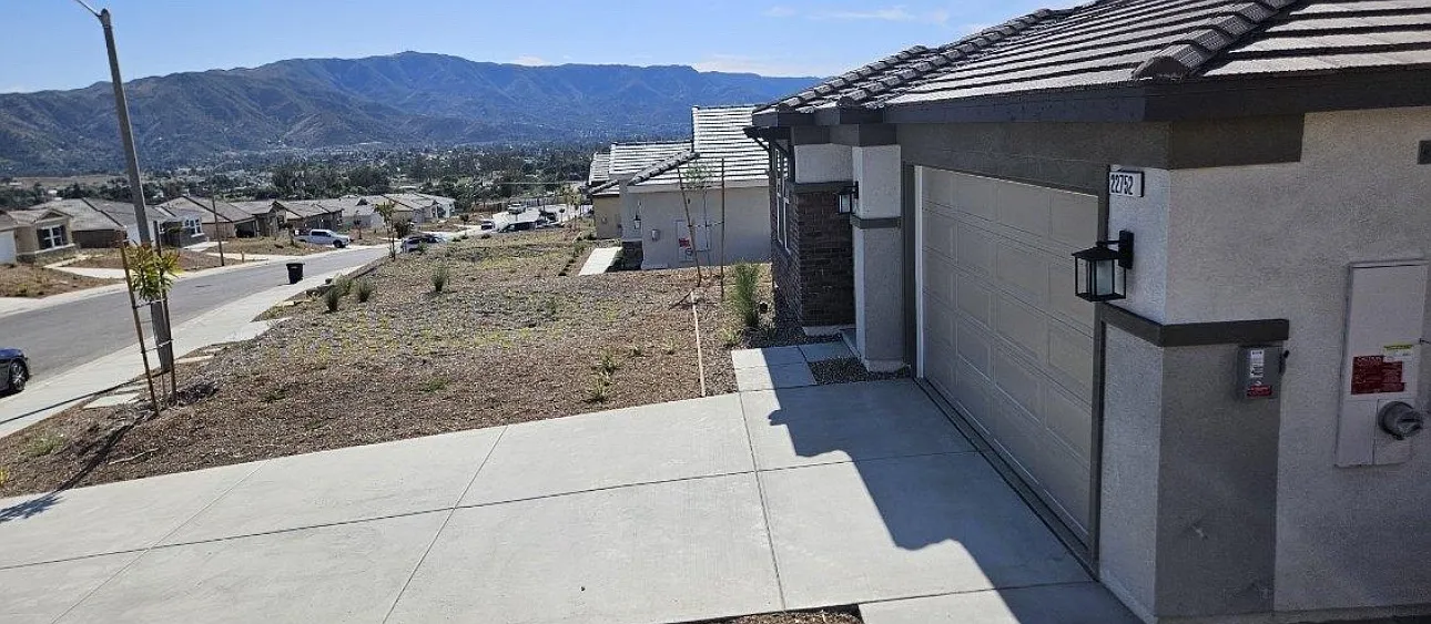 22752 Salvation Way — Photo 3
