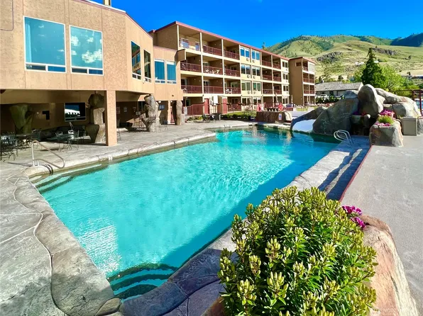 322 W Woodin Avenue #402, Chelan, WA 98816
