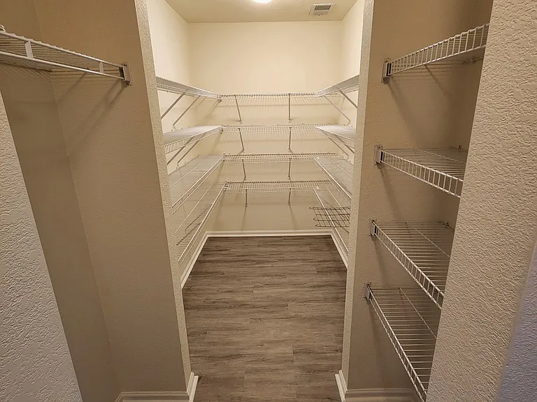 5396 S Picadilly Ct — Photo 6