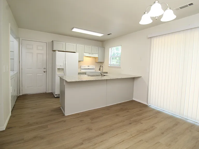 5 Iris Way #A — Photo 1