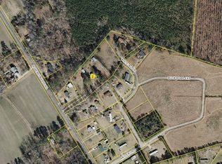 664 Robersonville Rd, Washington, NC 27889
