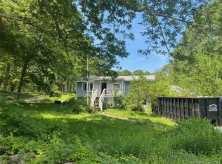 82 Pequotsepos Rd, Mystic, CT 06355