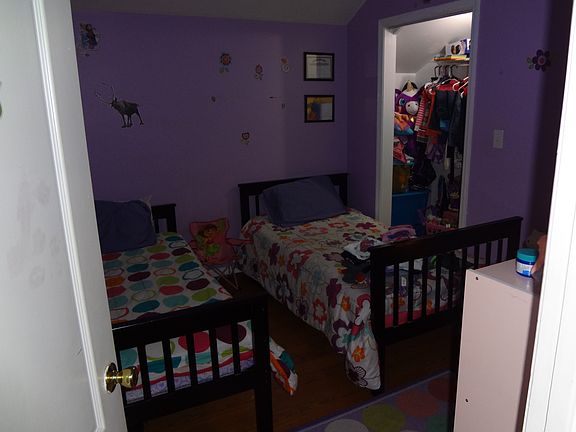 5th image of 368 Sand Ln
