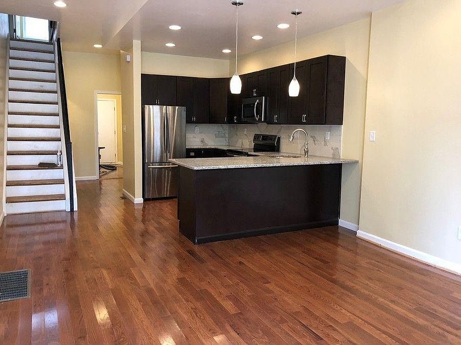 1st image of 4141 Woodland Ave