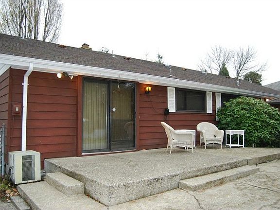 5th image of 19611 8th Ave S