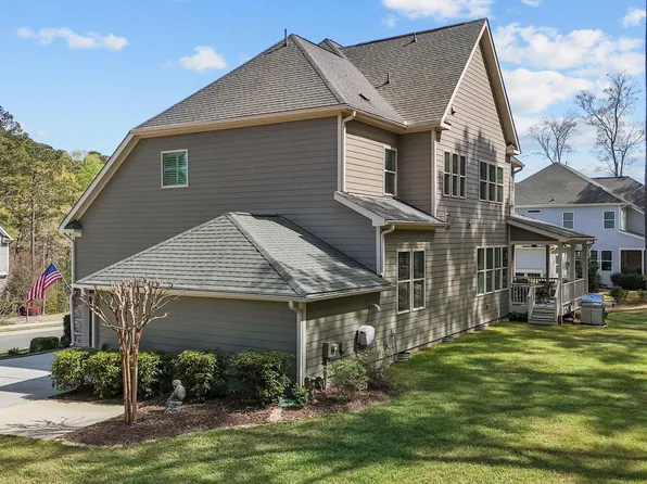 749 Peninsula Forest Pl, Cary, NC 27519