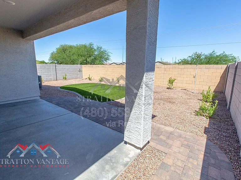 1330 W Hess Ave — Photo 38