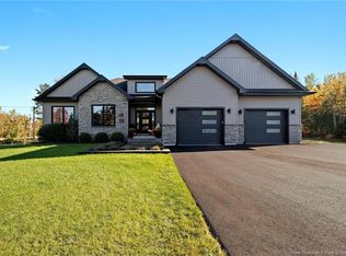 49 Chanterelle St, Moncton, NB E1H 0L5