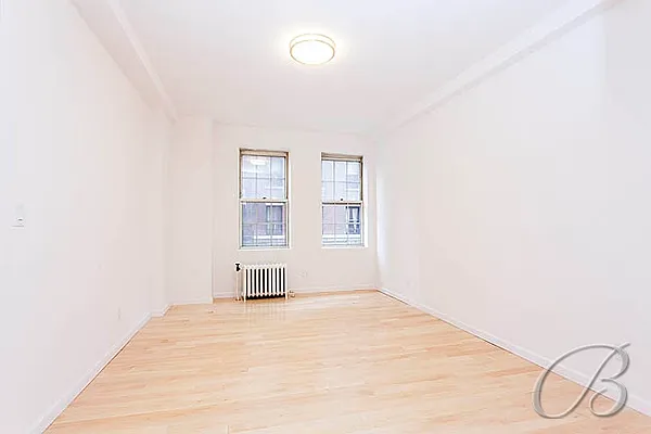 Sold by Bellmarc Realty | media 15