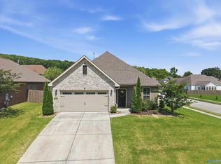 3029 Peevey Creek Ln, Owens Cross Roads, AL 35763