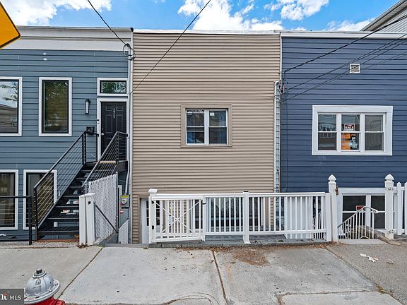2nd image of 225 Terrace Ave #5