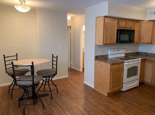 1003 W. Stoughton, Urbana, IL 61801