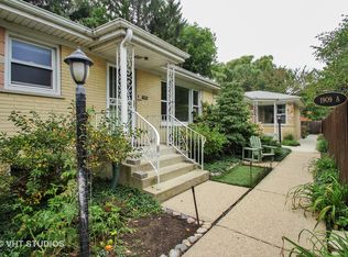 1909 Grant St #A, Evanston, IL