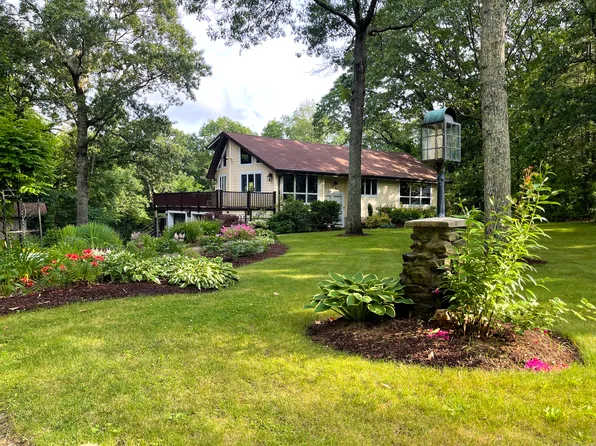 18 Raisch Drive, Tolland, CT 06084
