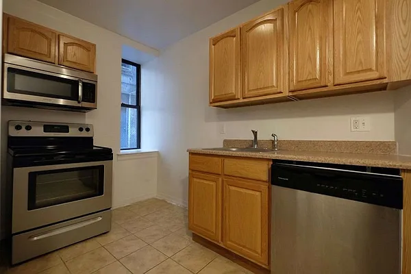 Rented by Skyward | media 26