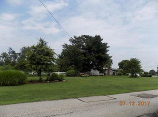 608 Walnut Grove Rd, Connellsville, PA 15425