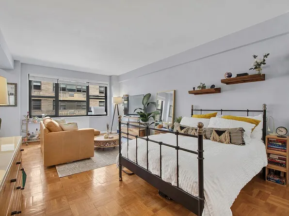 425 E 79th St APT 7A, New York, NY 10075