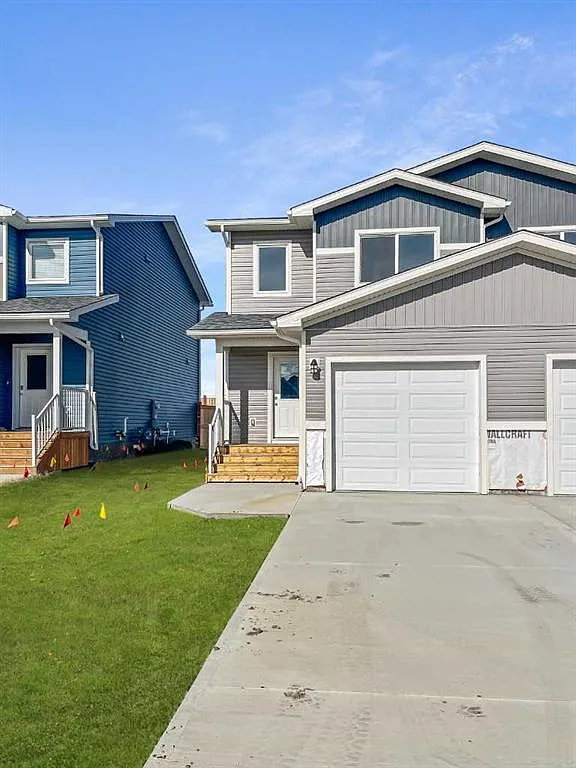 3 bed, 2.5 bath, 1185 sqft, $2,200 — Photo 1