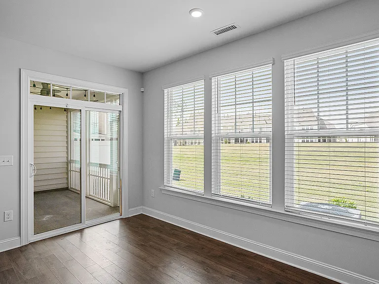 218 Amethyst Way — Photo 8