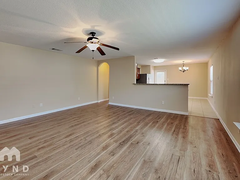 1680 Amy Dr — Photo 5