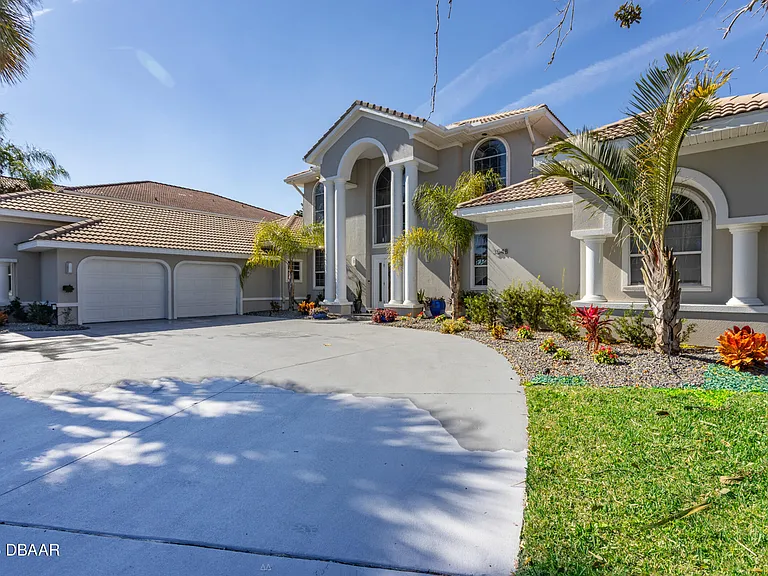 3548 N John Anderson Dr — Photo 36