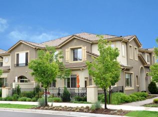 10149 Bluffmont Ln, Lone Tree, CO 80124