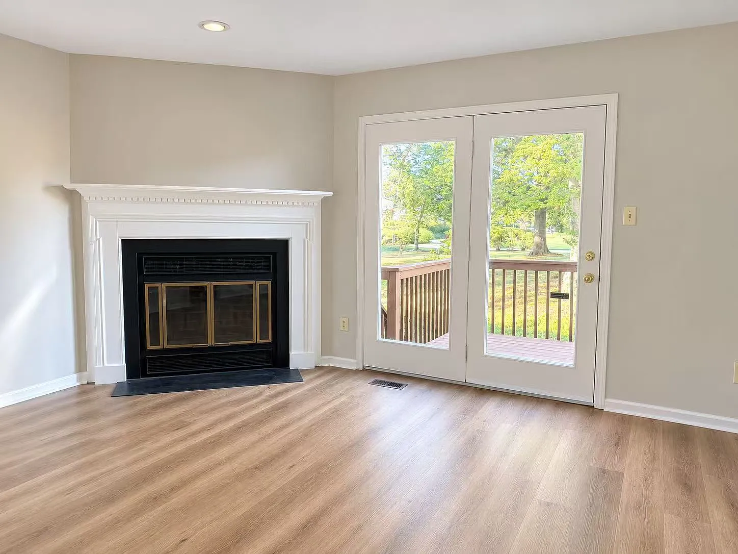 2 bed, 1952 sqft, $2,700 — Photo 3