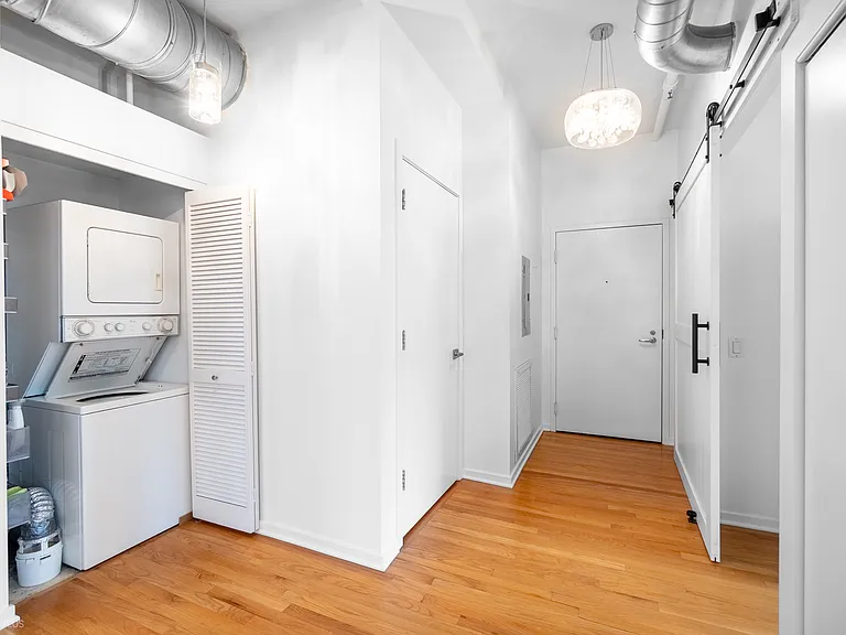 6 E Monroe St #1503 — Photo 6