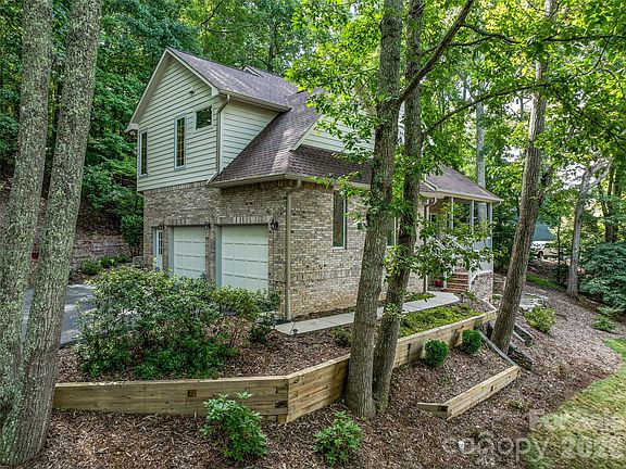 3rd image of 105 Galloway Dr