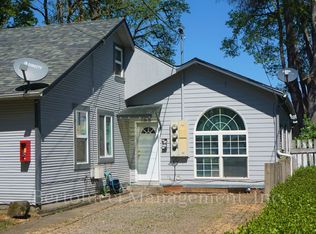 Berg- TriPlex on Lee St SE #10095, Salem, OR 97301