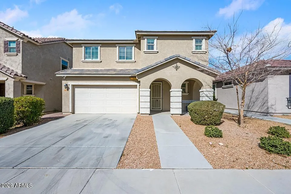 4 bed, 2.5 bath, 2105 sqft, $2,095 — Photo 1