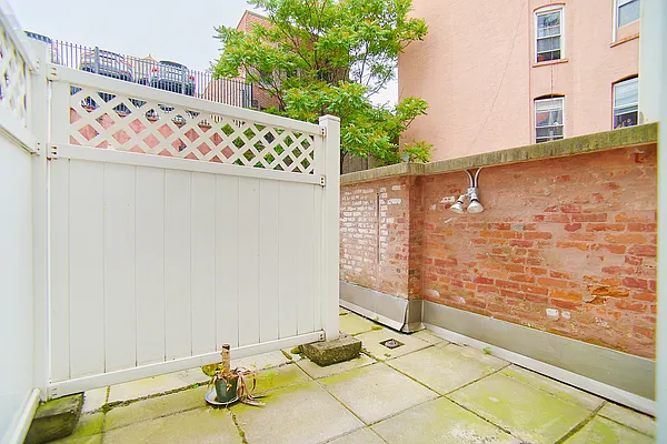 Rented by Living New York | media 32