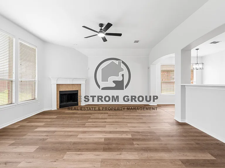 1738 Rock Ridge Dr — Photo 14