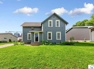 305 Elm St NE, Sleepy Eye, MN 56085
