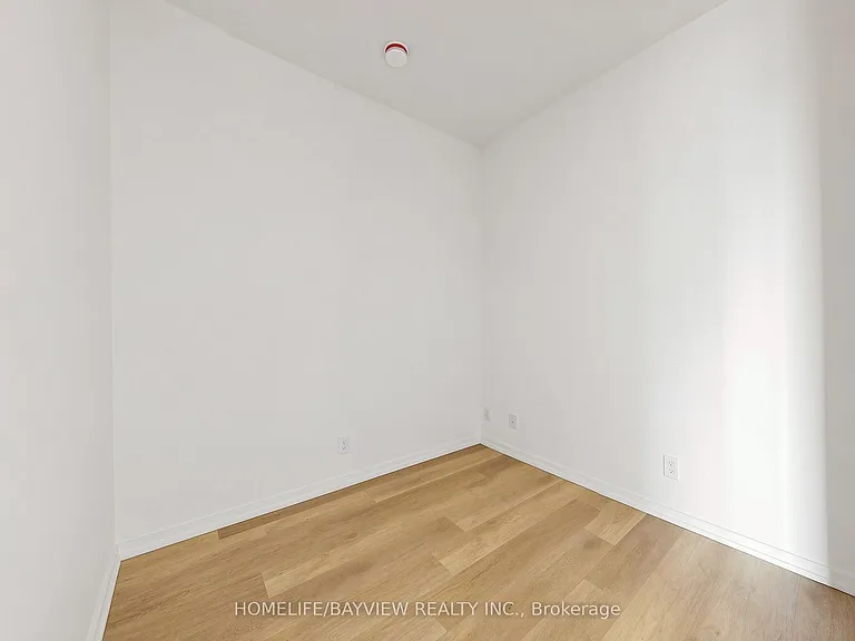 109 Erskine Ave #1706 — Photo 20