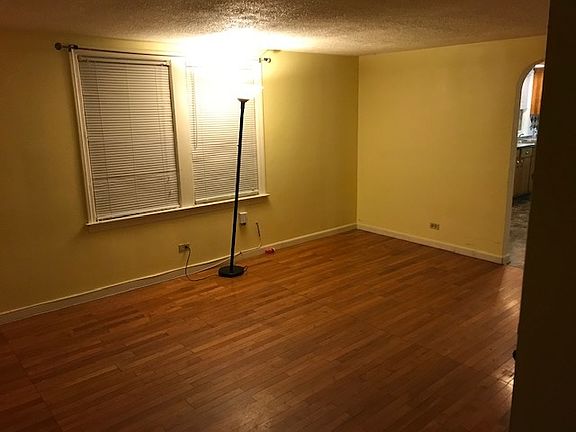 2nd image of 5224 N Larned Ave