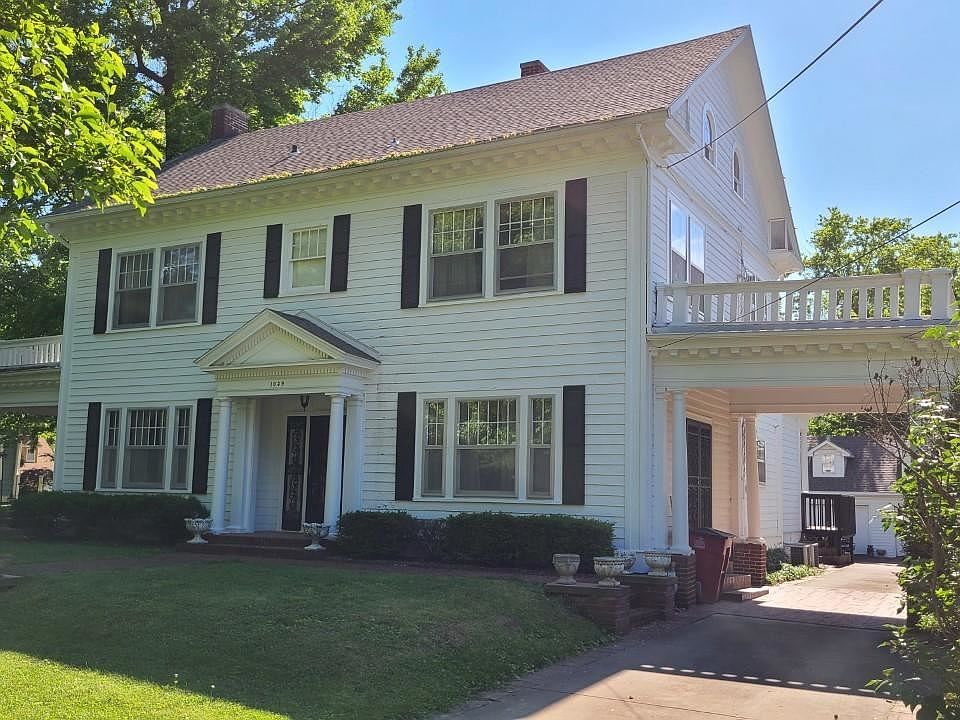 1039 S Fremont Ave, Springfield, MO 65804 Zillow