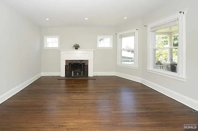 85 Oak St #1 — Photo 4