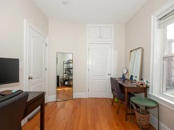 2 Burnham Pl Unit 2, Boston, MA 02127