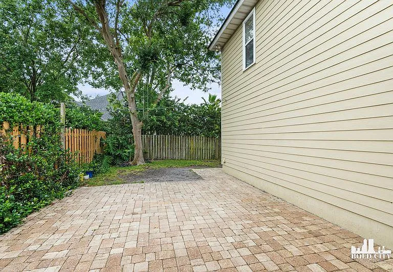 2891 Saint Maarten Ct — Photo 23
