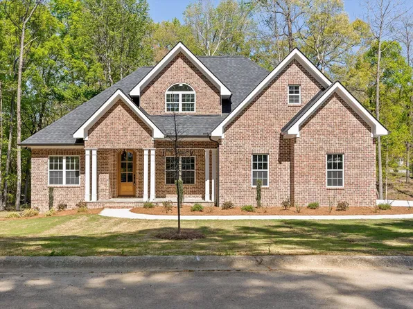 800 E Moravian Bnd, Chatsworth, GA 30705
